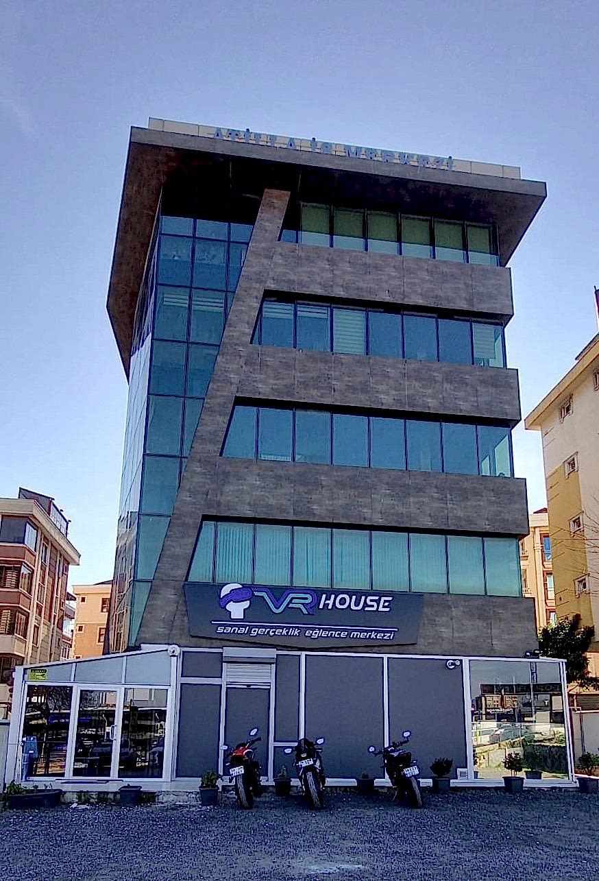 VR House Bakırköy Şubesi 9 adet istasyon ile hizmete girdi.