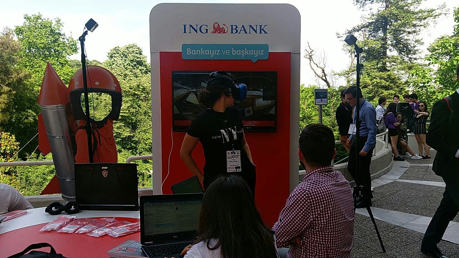 VR House İng Bank işbirliği ile üniversitelerde VR Etkinliği