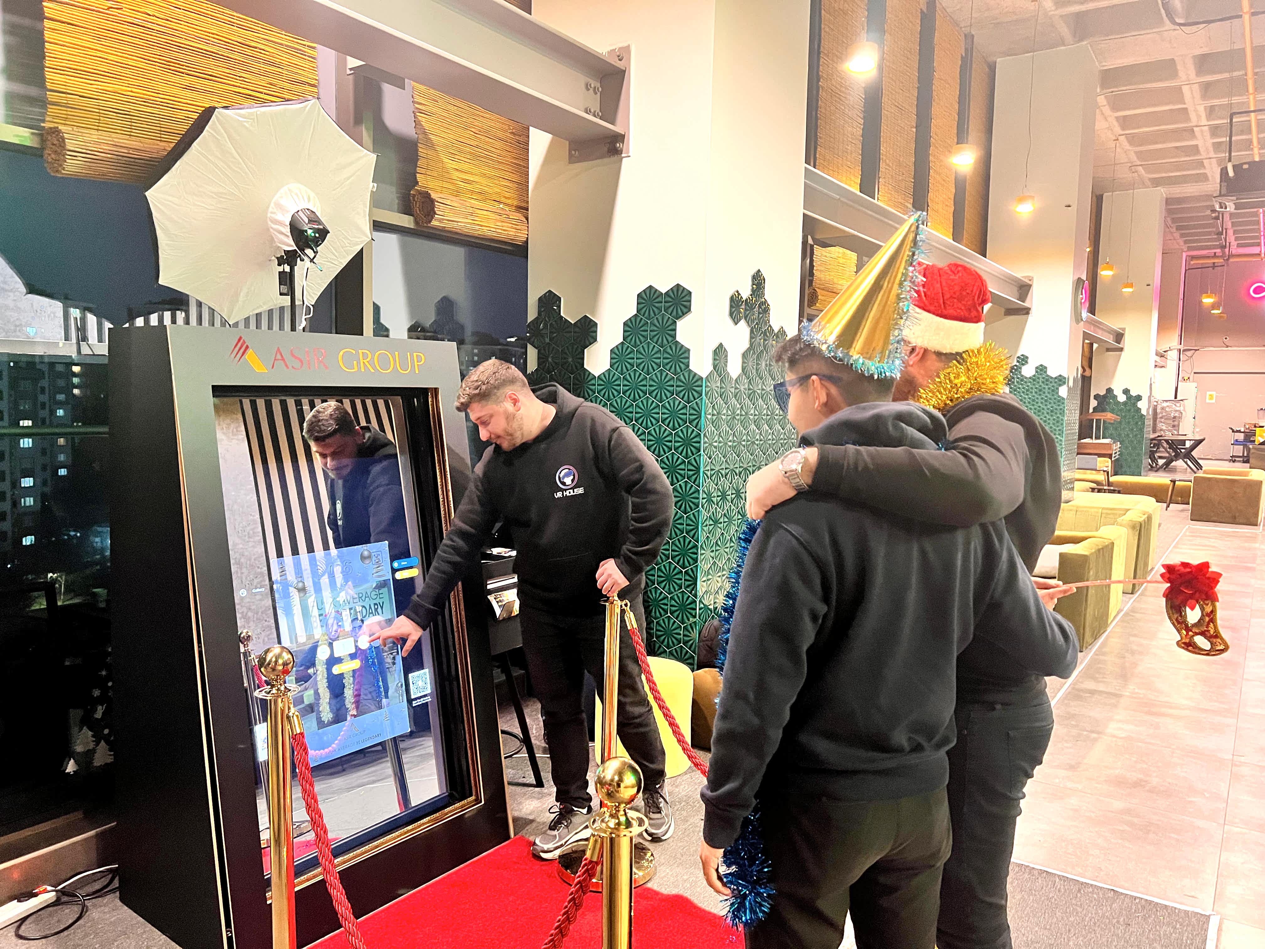 VR House Delivers Mirror Booth Photo Experience at Asır Group’s “Welcome 2026” Event